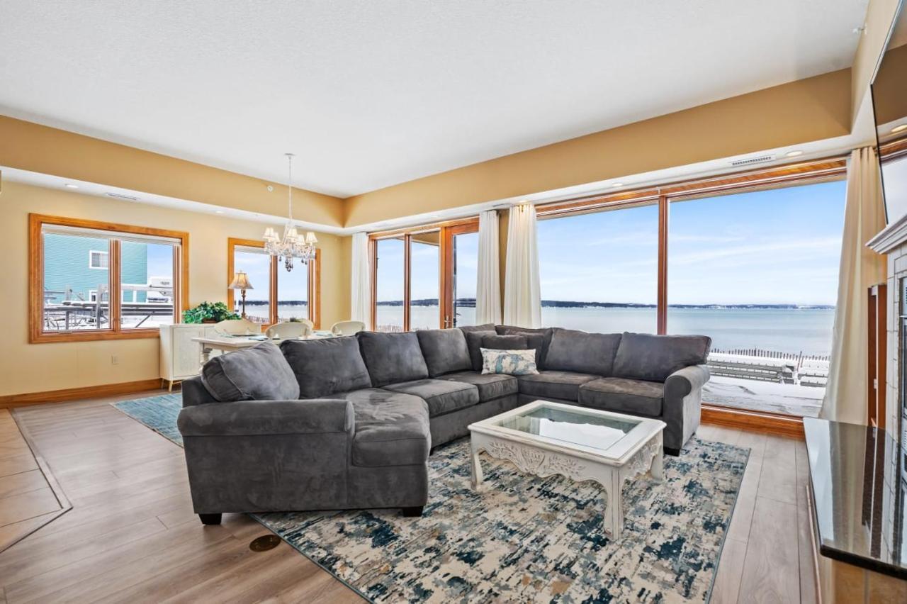 Sugar Beach Villa 1012 Luxury Waterfront Condo Traverse City Extérieur photo