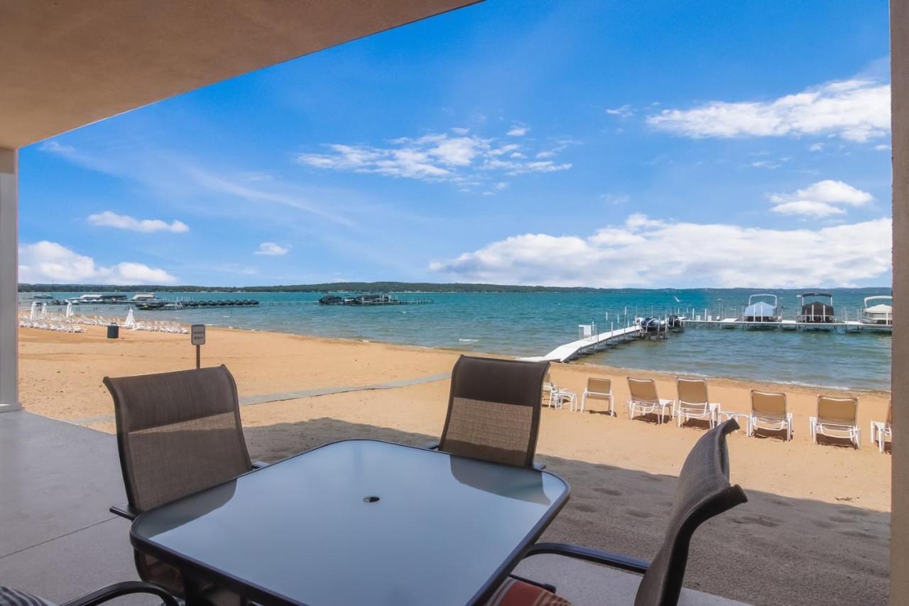 Sugar Beach Villa 1012 Luxury Waterfront Condo Traverse City Extérieur photo