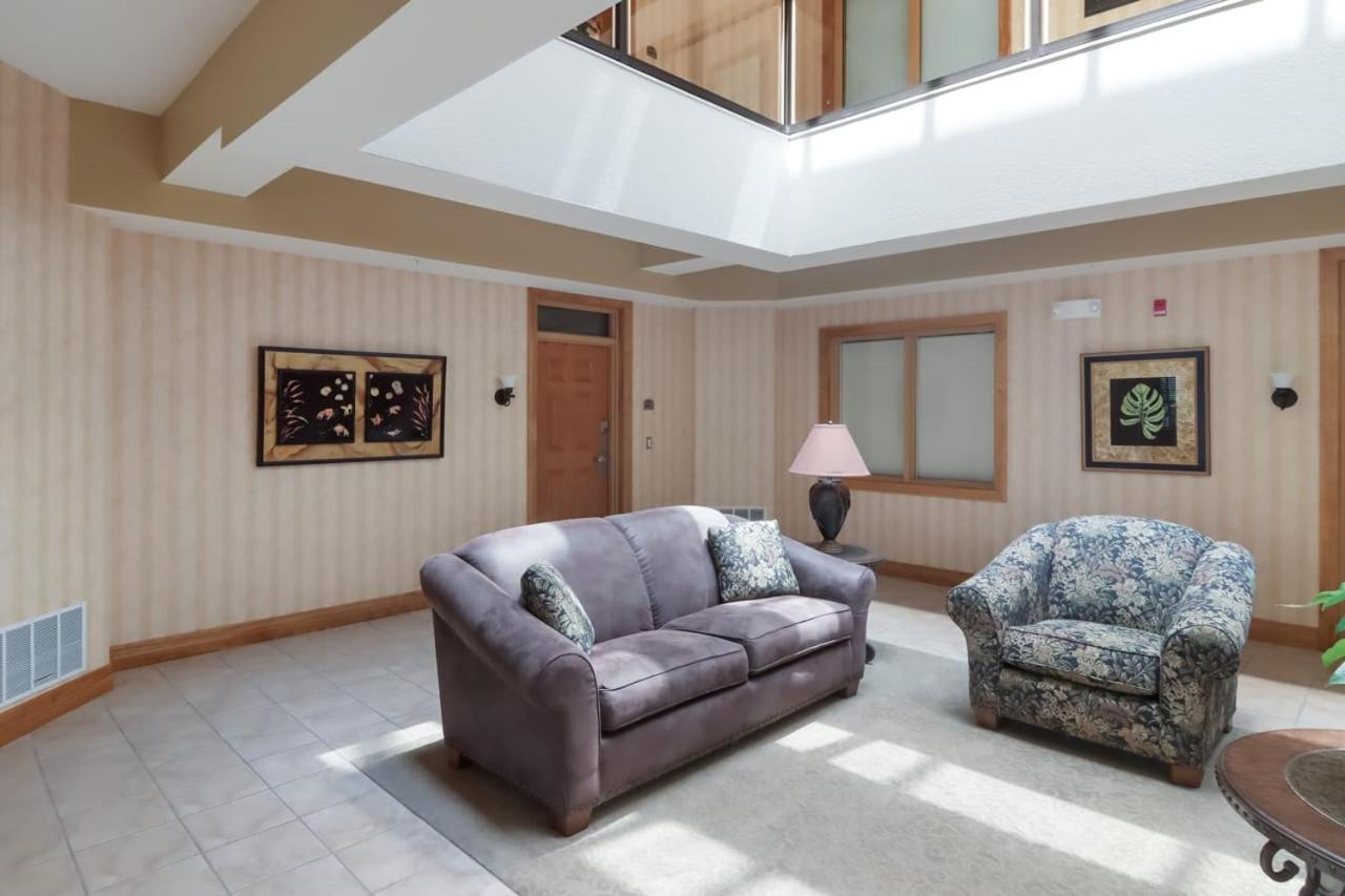 Sugar Beach Villa 1012 Luxury Waterfront Condo Traverse City Extérieur photo