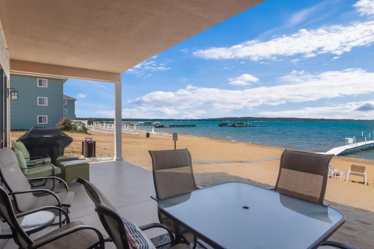 Sugar Beach Villa 1012 Luxury Waterfront Condo Traverse City Extérieur photo