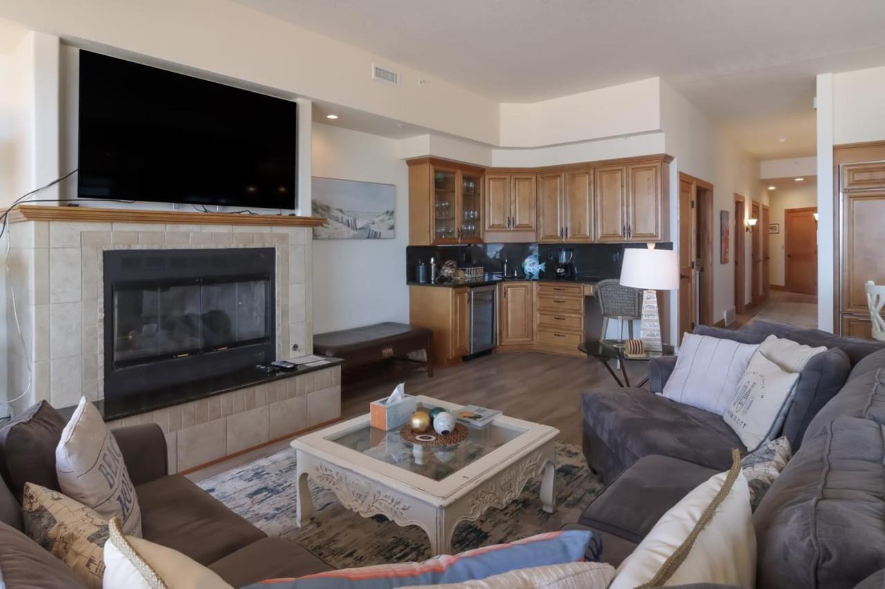 Sugar Beach Villa 1012 Luxury Waterfront Condo Traverse City Extérieur photo