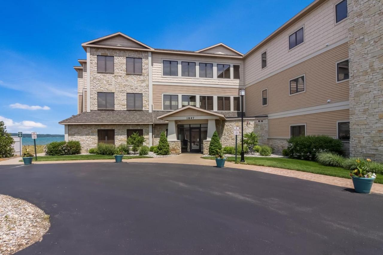 Sugar Beach Villa 1012 Luxury Waterfront Condo Traverse City Extérieur photo