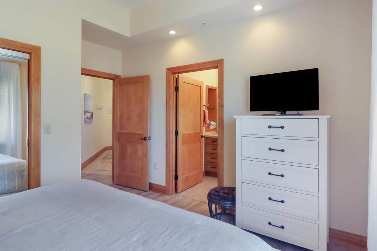 Sugar Beach Villa 1012 Luxury Waterfront Condo Traverse City Extérieur photo