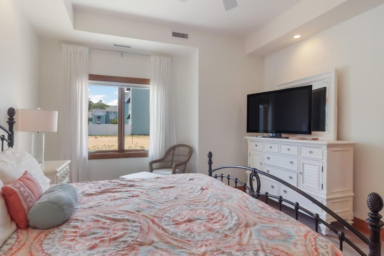 Sugar Beach Villa 1012 Luxury Waterfront Condo Traverse City Extérieur photo