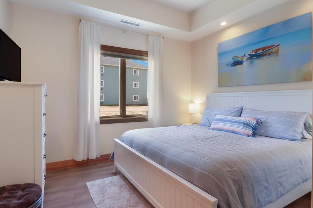 Sugar Beach Villa 1012 Luxury Waterfront Condo Traverse City Extérieur photo