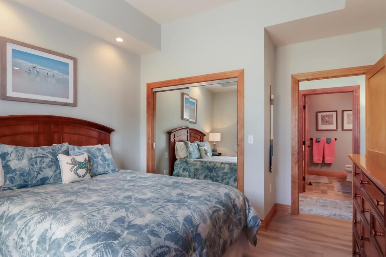 Sugar Beach Villa 1012 Luxury Waterfront Condo Traverse City Extérieur photo