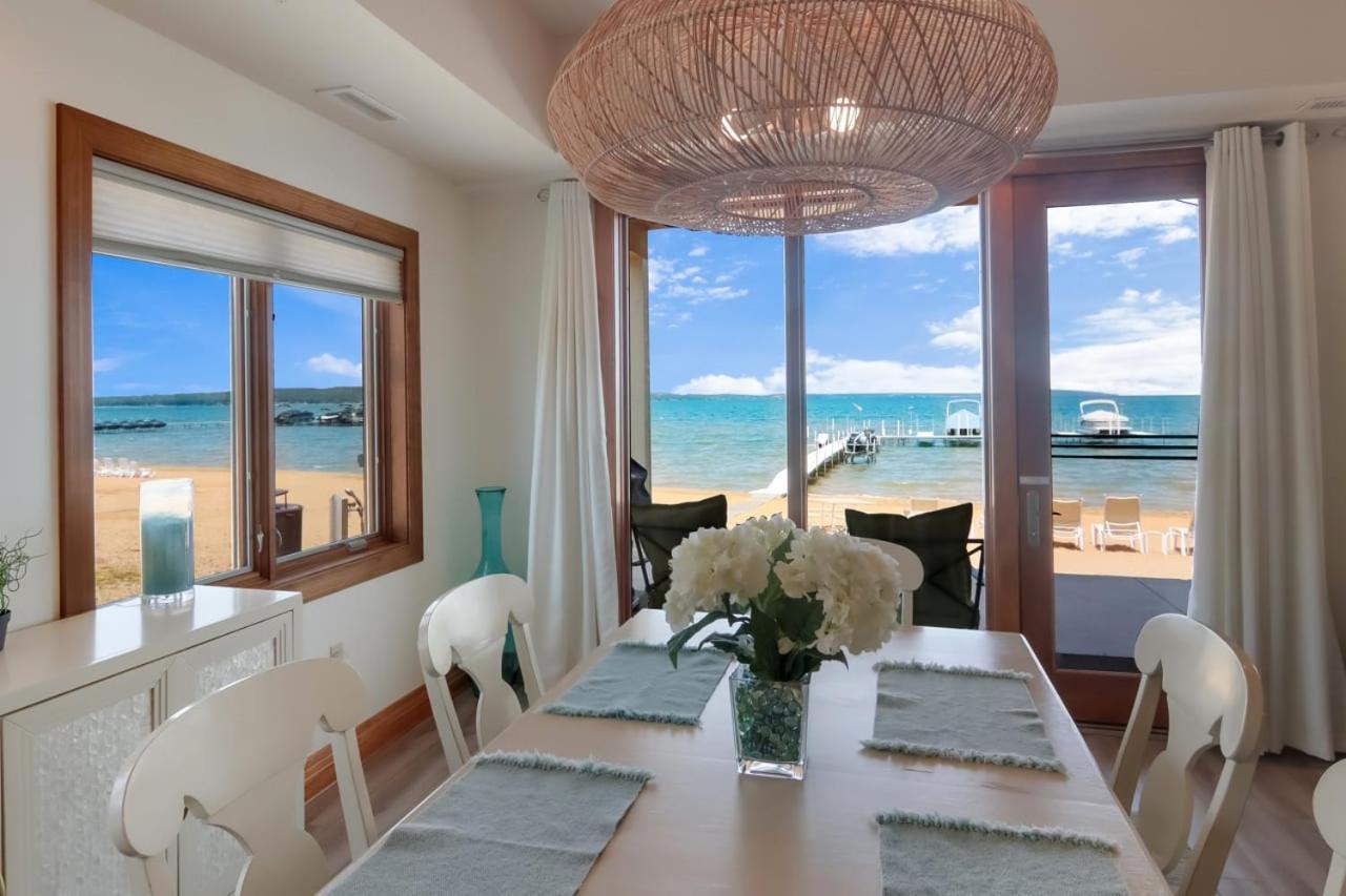 Sugar Beach Villa 1012 Luxury Waterfront Condo Traverse City Extérieur photo